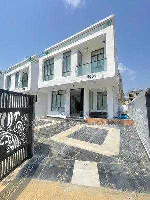 5bdrm Duplex in Chevron for sale