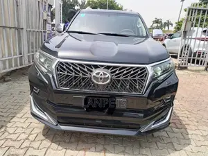 Toyota Land Cruiser Prado 2022 Black