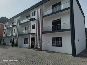 5bdrm Townhouse/Terrace in Jahi for sale
