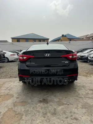 Hyundai Sonata Limited 2.0T Seban (2.0L 4cyl 6A) 2016 Black
