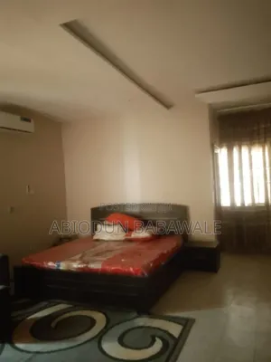 4bdrm Block of Flats in Central Business for rent