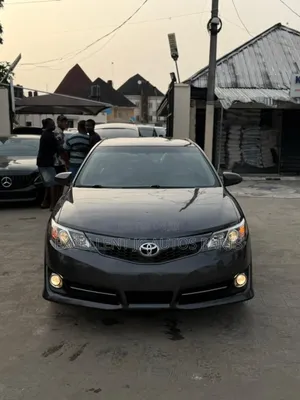 Toyota Camry SE 4dr Sedan (2.5L 4cyl 6A) 2013 Gray