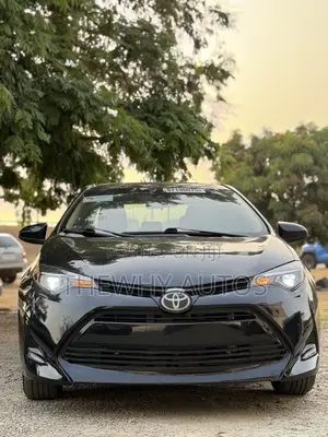 Toyota Corolla LE ECO 4dr Sedan (1.8L 4cyl CVT) 2017 Black