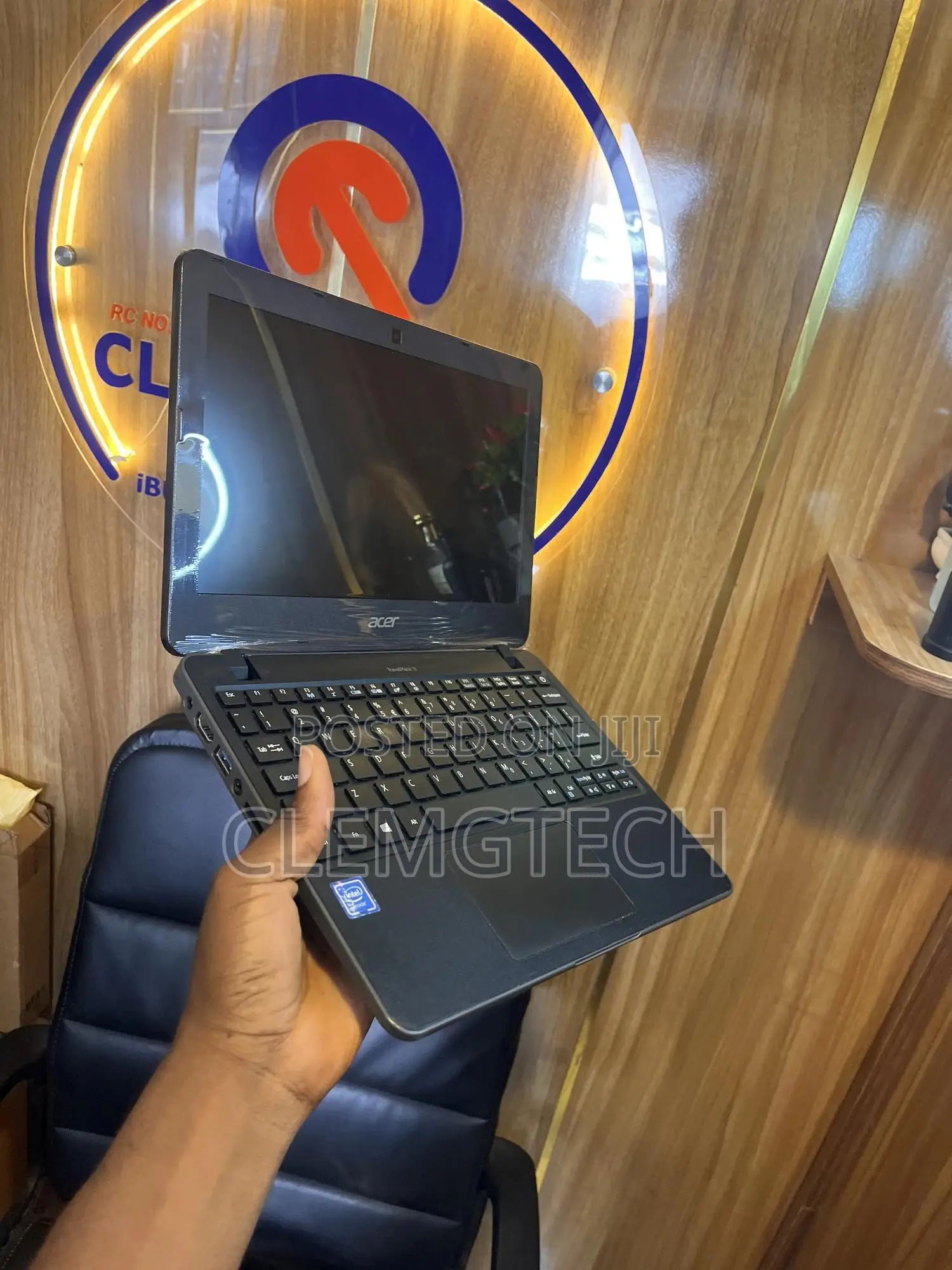 Laptop Acer TravelMate B 4GB Intel SSD 128GB