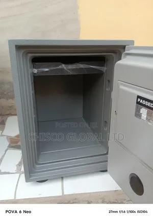 Fireproof Safe [Gb102t}