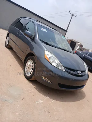 Toyota Sienna XLE 2008 Black