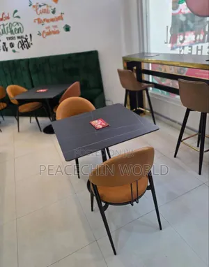 Me You Marble Dining Set