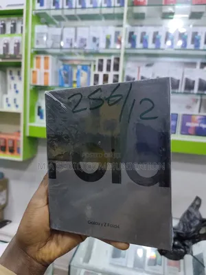 New Samsung Galaxy Z Fold4 256 GB Black