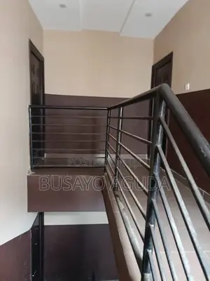 1bdrm Apartment in Jakande Estate, Apple Junction for sale