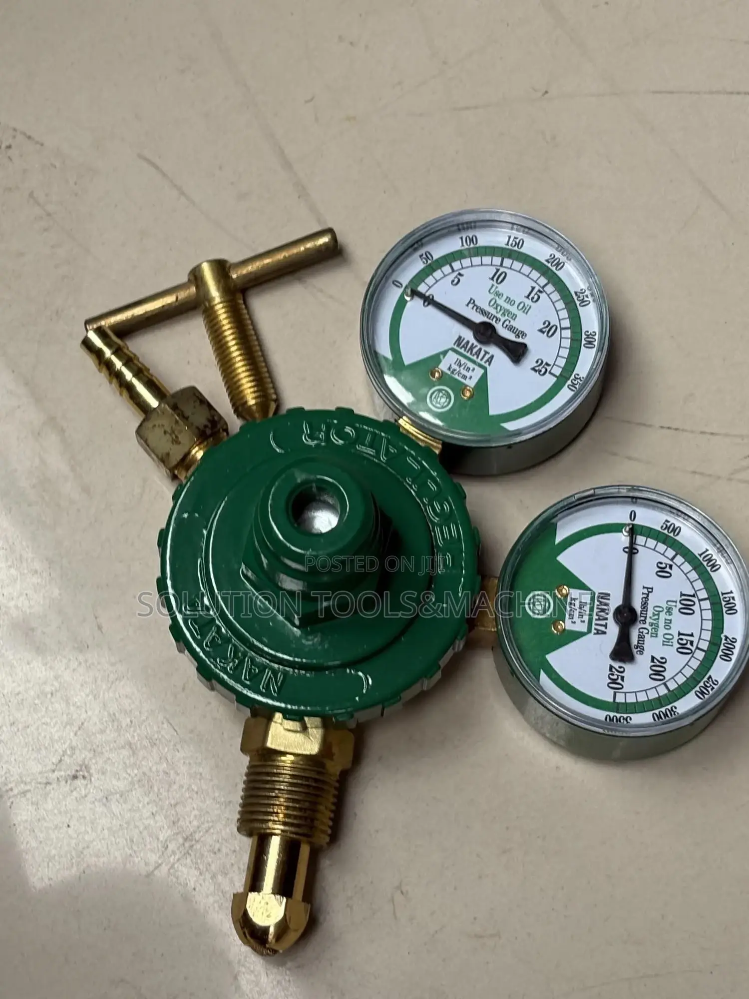 Oxygen Regulator