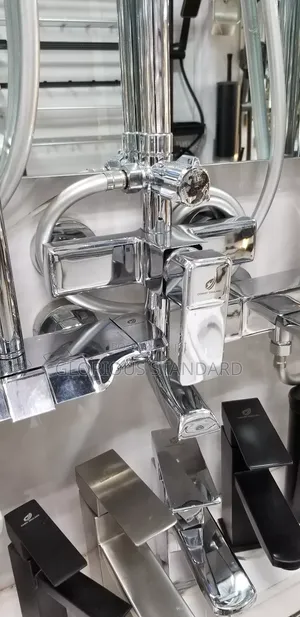High Quality Cross Square Standing Shower England Standard