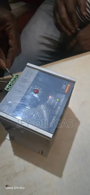Automatic Battery Charger