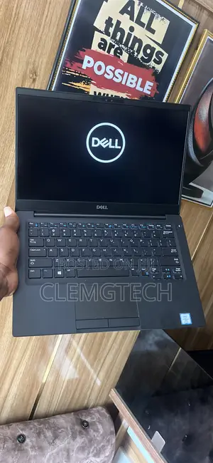 Laptop Dell Latitude 7390 8GB Intel Core i7 SSD 256GB