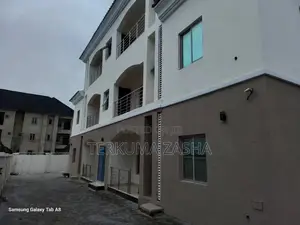 10bdrm Block of Flats in Kubwa Extension 3 for sale