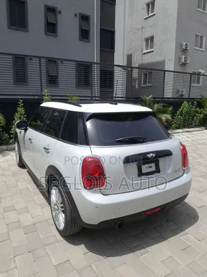 Mini Cooper 2017 Silver