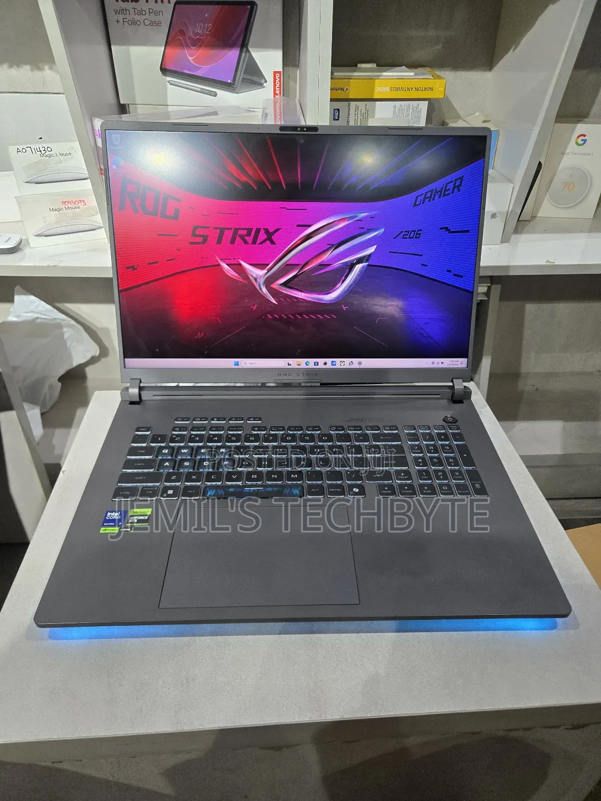 Laptop Asus ROG Strix G731G 32GB Intel Core Ultra 9 SSD 2T