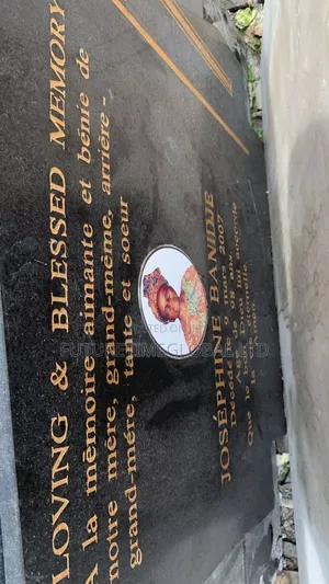 Engraving Art Work on Granite Stone