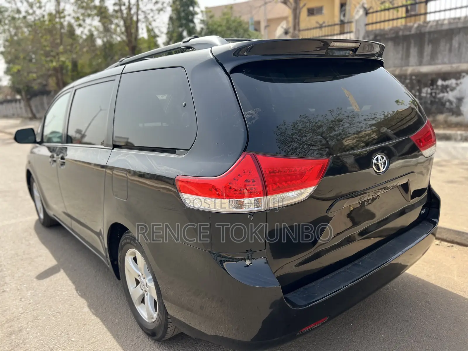 Toyota Sienna 2013 Black
