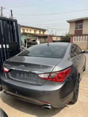 Hyundai Sonata 2011 Gray