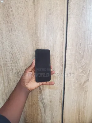 Apple iPhone 13 128 GB Green