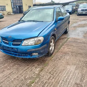 Nissan Almera Tino 2002 Green