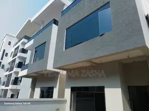 4bdrm Townhouse/Terrace in Guzape for sale