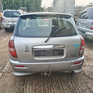 Daihatsu Sirion 2005 Silver
