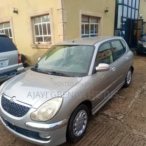 Daihatsu Sirion 2005 Silver