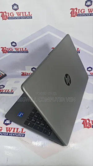 Laptop HP 250 G8 16GB Intel Core i7 SSD 256GB