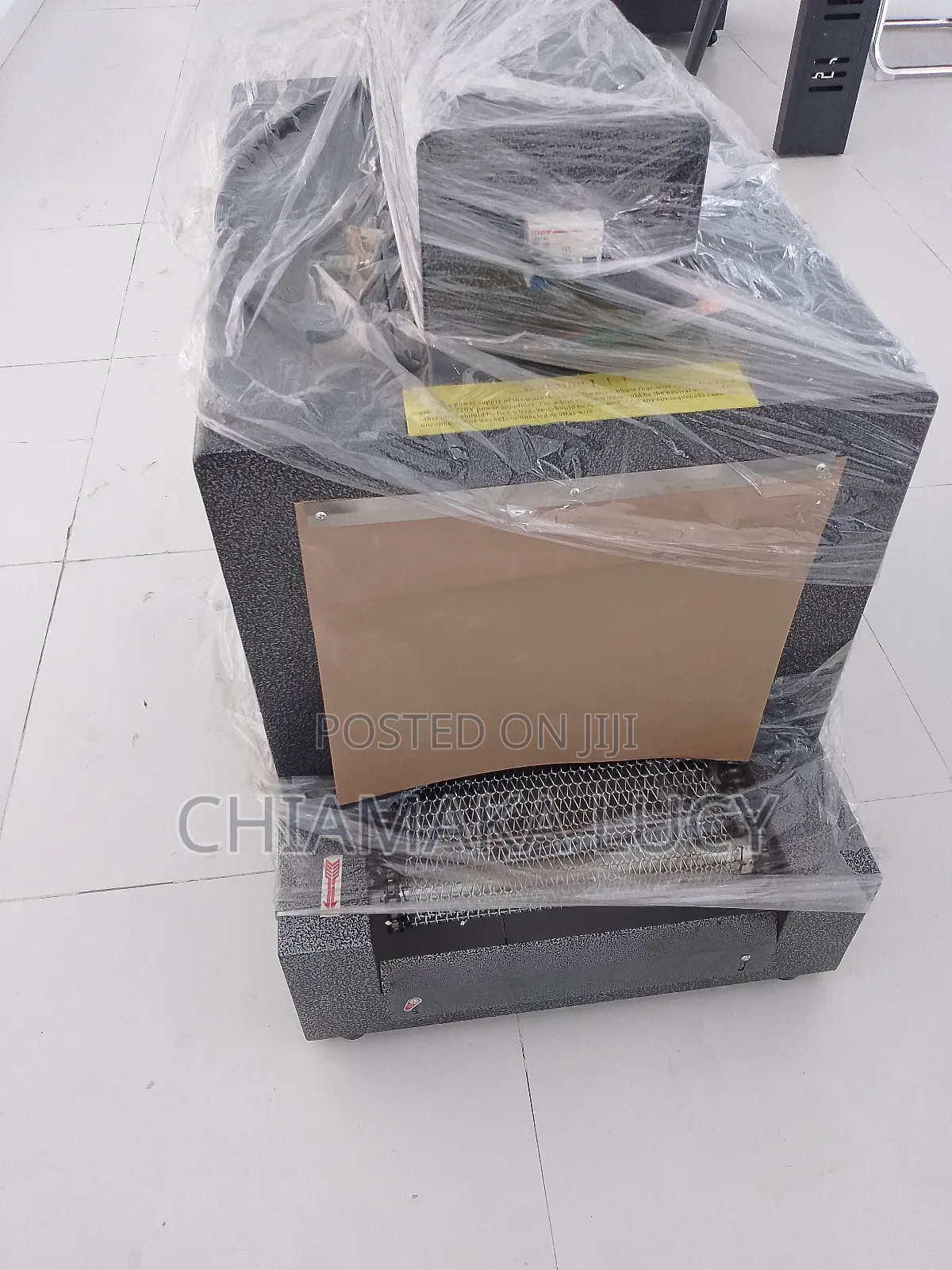 Shrink Packaging Machine
