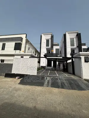 6bdrm Duplex in Orchid, Chevron for sale