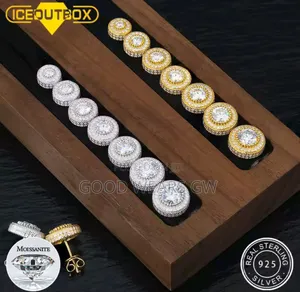 Iced Out Moisssanite Halo Stud Earrings for Unisex