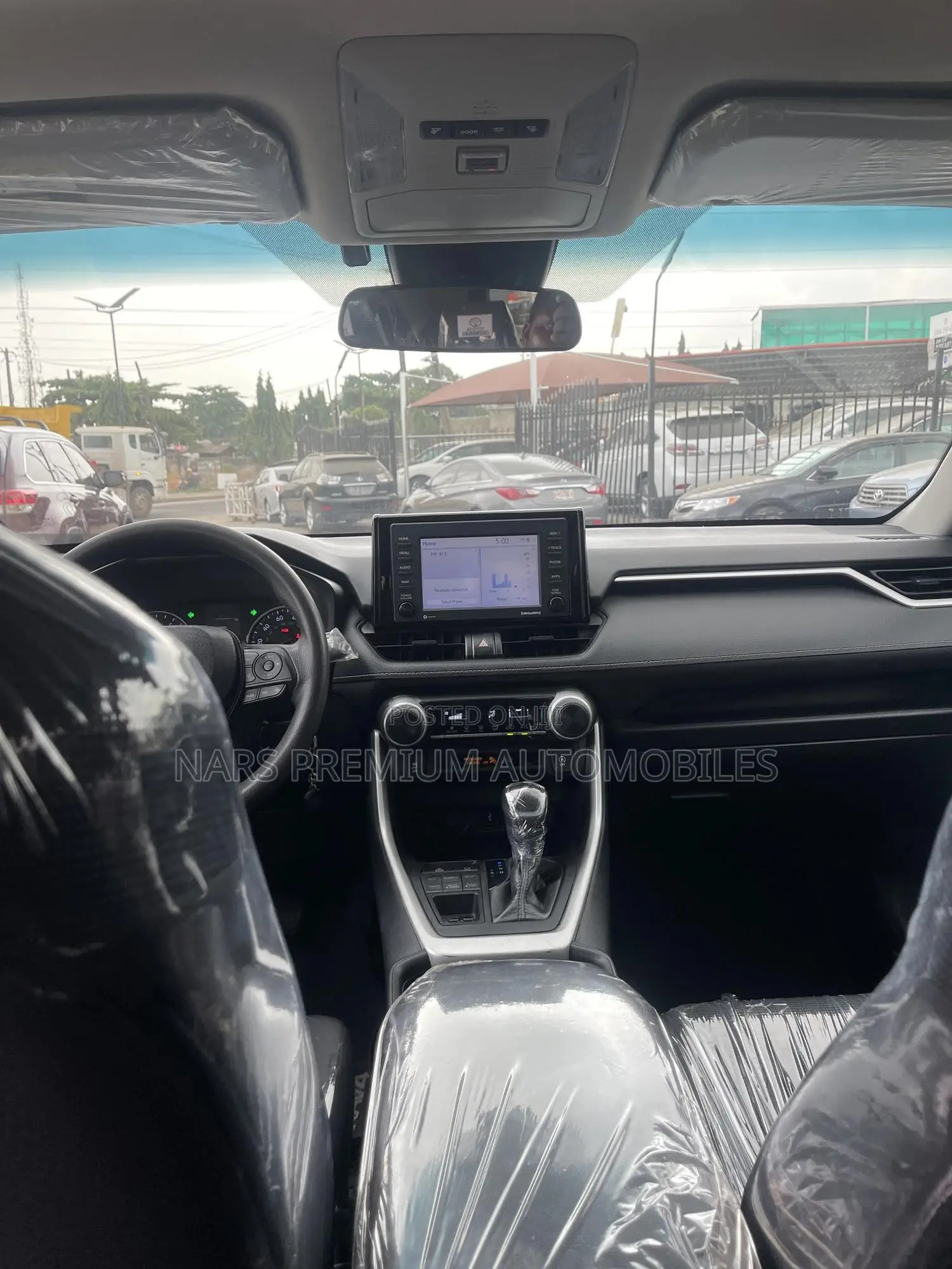 Toyota RAV4 LE 2021 Black
