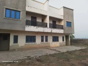 3bdrm Townhouse/Terrace in Kaura Opposite for Sale