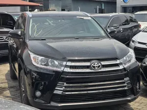 Toyota Highlander XLE V6 4x2 (3.5L 6cyl 6A) 2016 Black