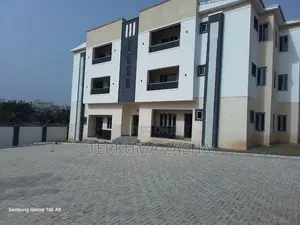 3bdrm Block of Flats in Kaura for sale