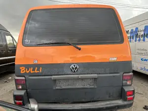 Volkswagen Transporter 2005 Orange