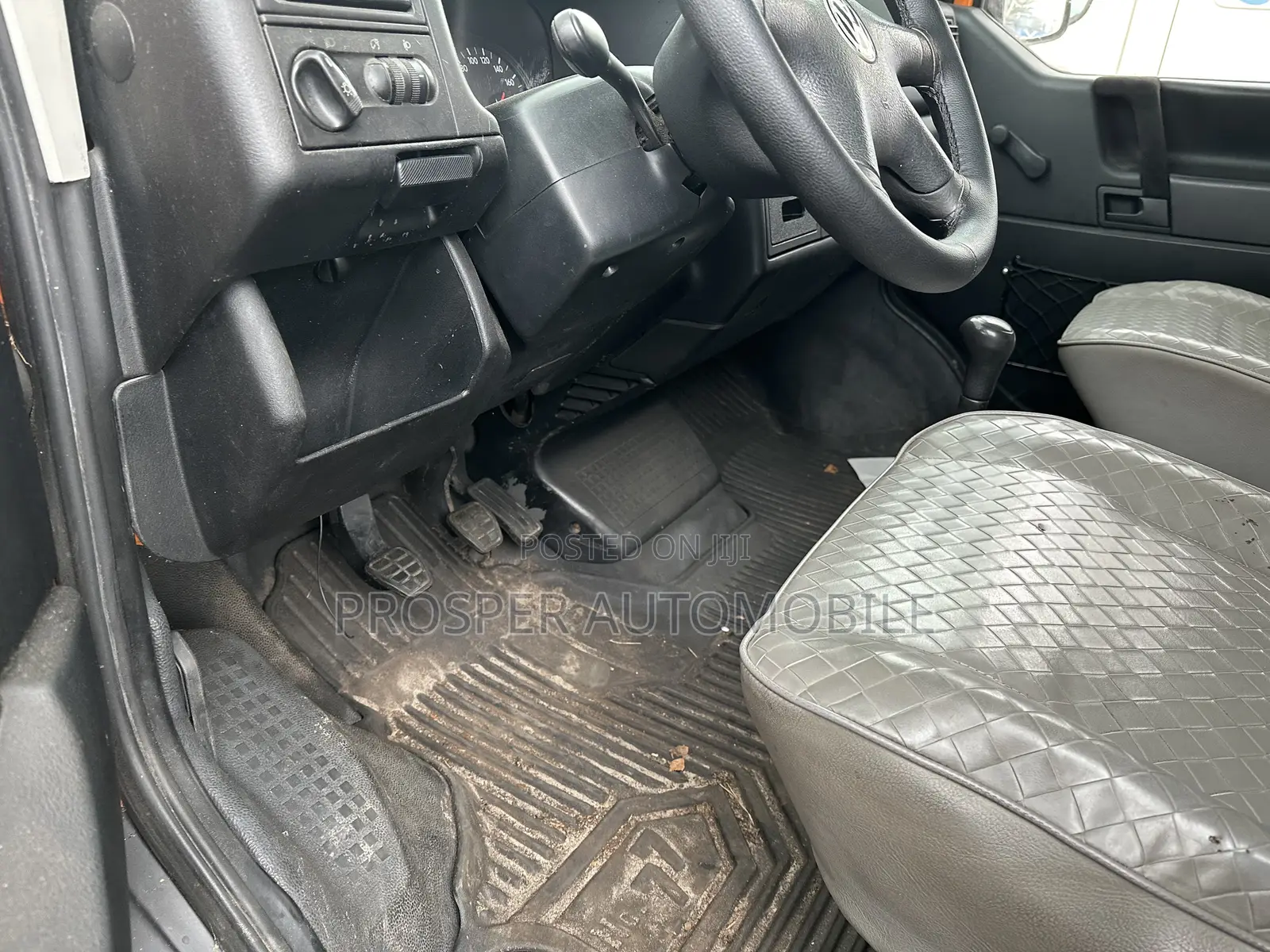 Volkswagen Transporter 2005 Orange