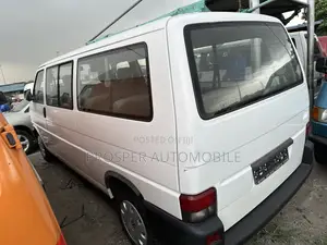 Volkswagen Transporter 2005 White