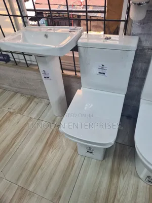 Rockford England Medium Set Water Closet
