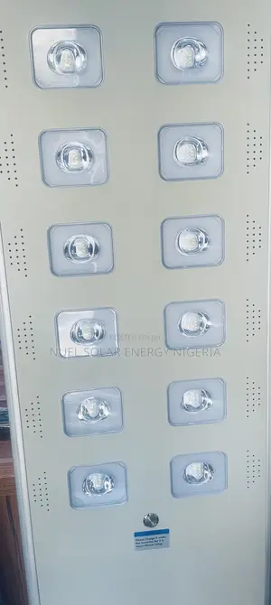 Wakatek Solar Street Light 8-Eye