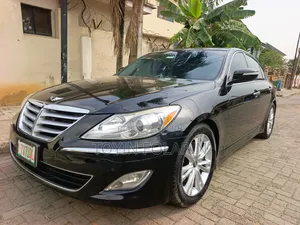 Hyundai Genesis 3.8 4dr Sedan (3.8L 6cyl 8A) 2014 Black