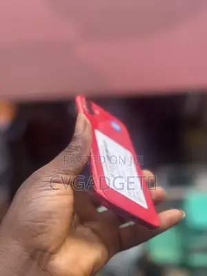 New Apple iPhone 11 64 GB Red