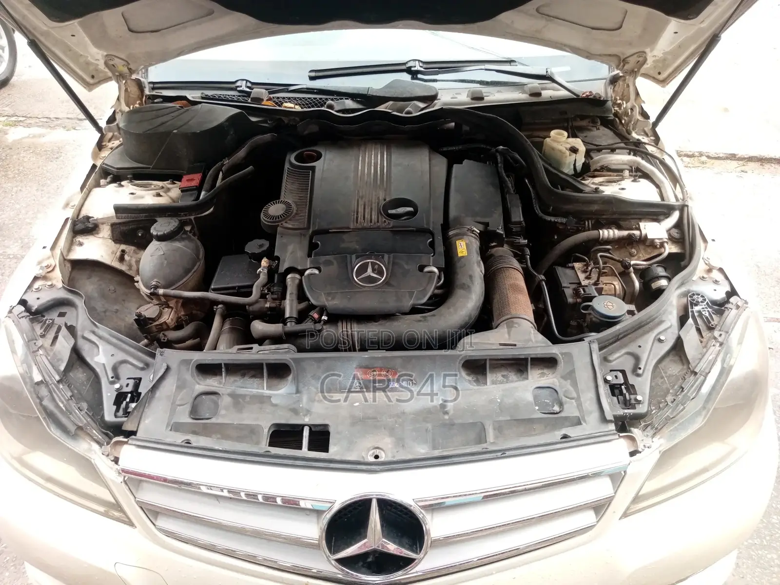 Mercedes-Benz C250 2012 Silver