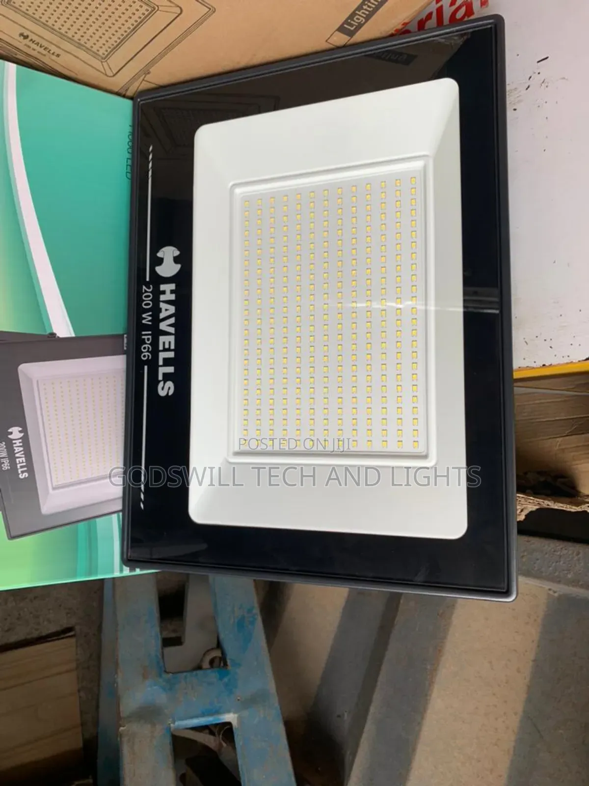200watts Floodlight Havells