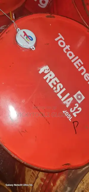 Totalenergies /Total Preslia 32 Mineral Oil 205l