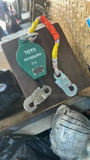 Fall Arrester/ Self-retracting Lifeline