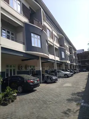 4bdrm Townhouse / Terrace in Victoria Island Extension for rent