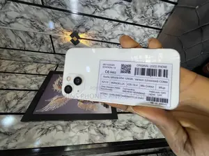Apple iPhone 13 128 GB White