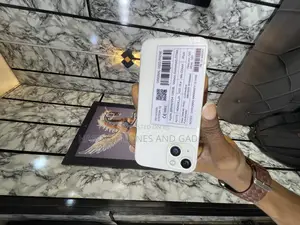 Apple iPhone 13 128 GB White